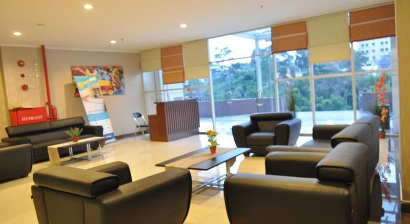 Everyday Smart Hotel - Malang Ngoại thất bức ảnh