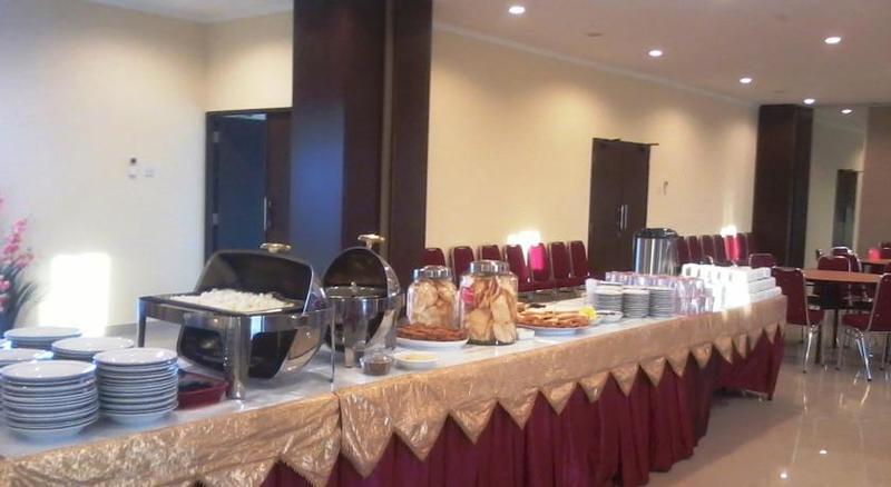 Everyday Smart Hotel - Malang Ngoại thất bức ảnh