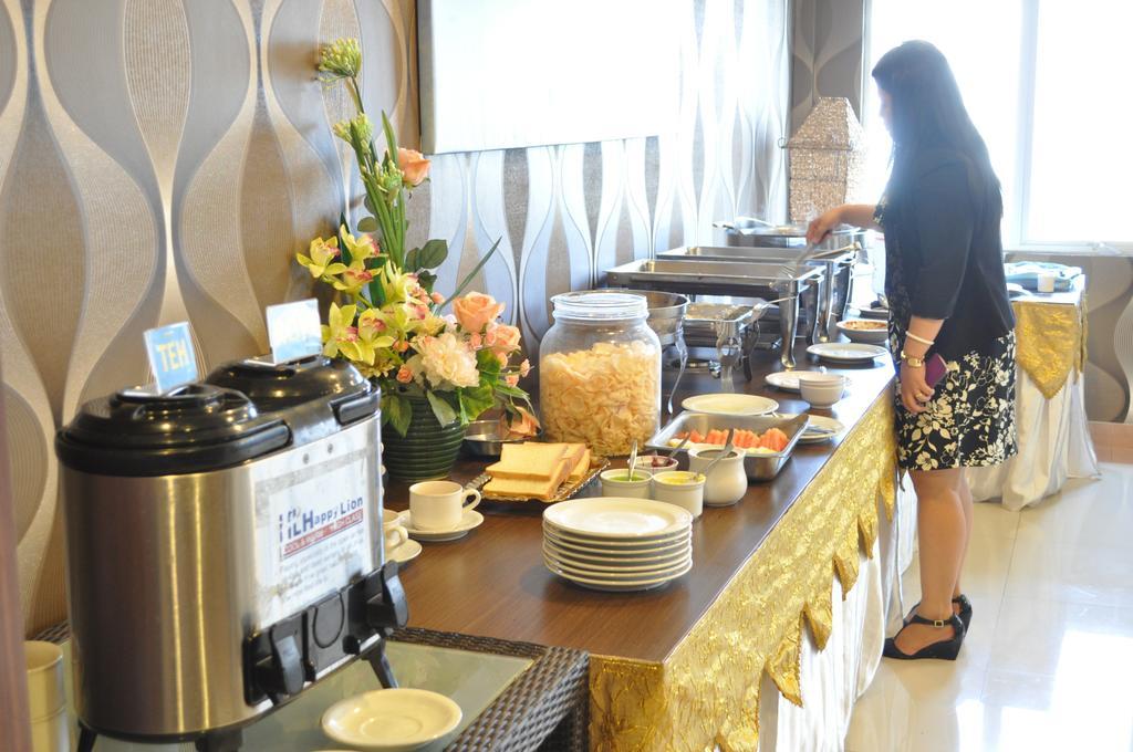 Everyday Smart Hotel - Malang Ngoại thất bức ảnh