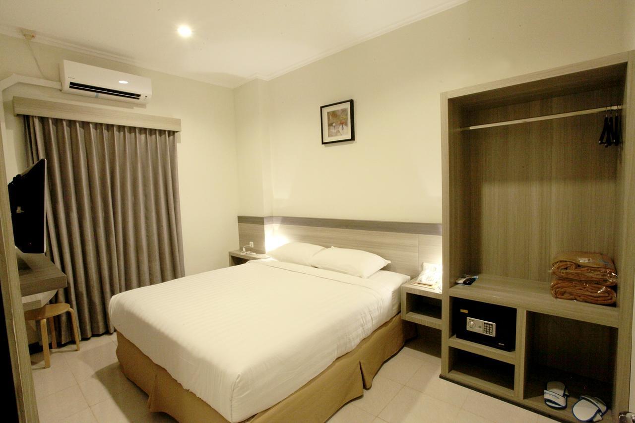 Everyday Smart Hotel - Malang Ngoại thất bức ảnh